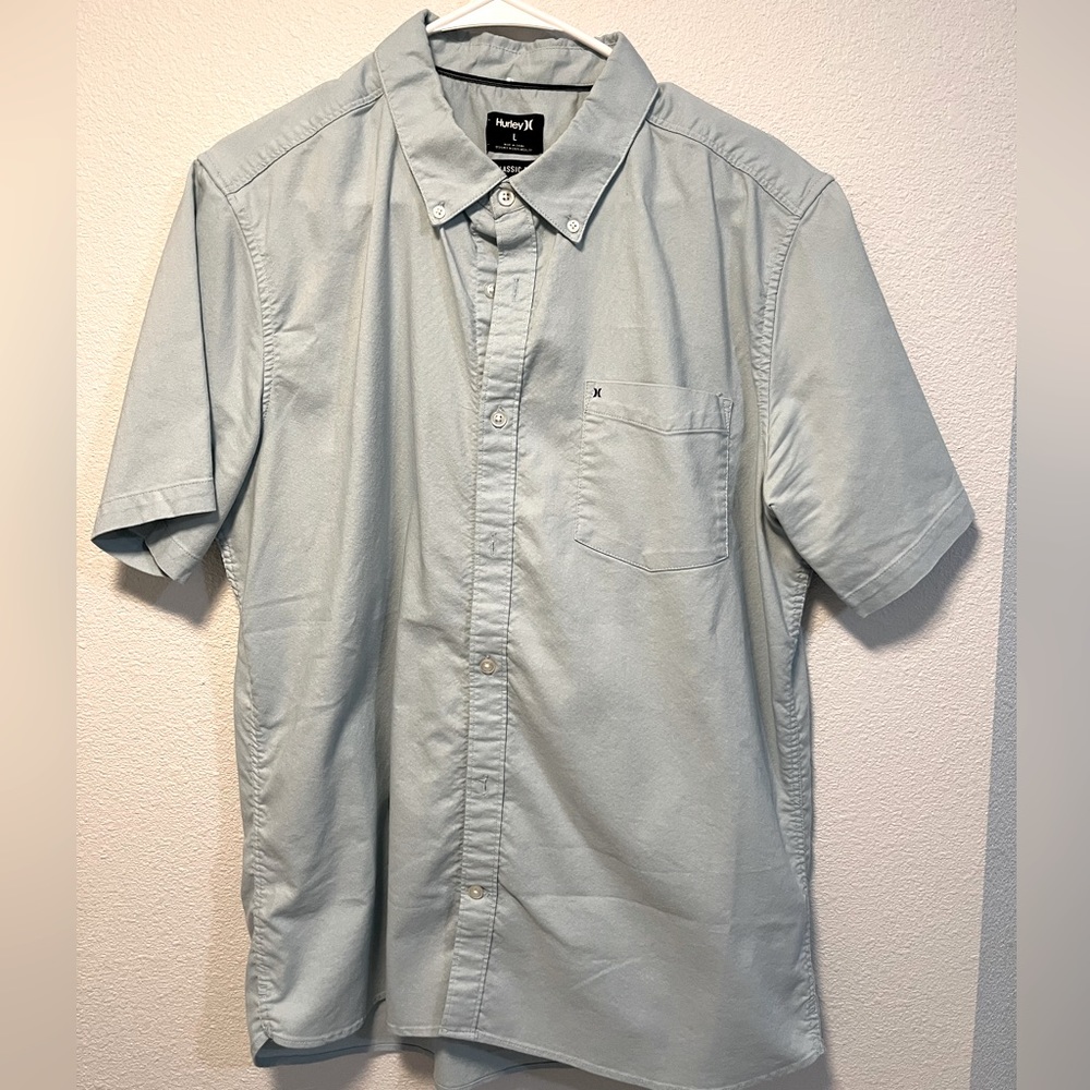 Hurley (Nike Dry-Fit /Spandex) button-up, collared shirt. AquaMarine - L